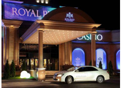 Гостиница Royal Plaza Hotel and Casino
