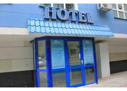 Three Dolphins Hotel